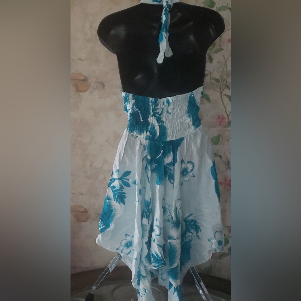 Womans Summer Turquoise White Tropical dress NWT - Picture 2 of 2